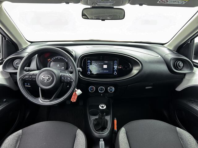 Toyota AYGO X 1.0 VVT-i MT Play | 1e Eigenaar | Dealer Onderhouden | BTW'er | Apple Carplay / Android Auto |