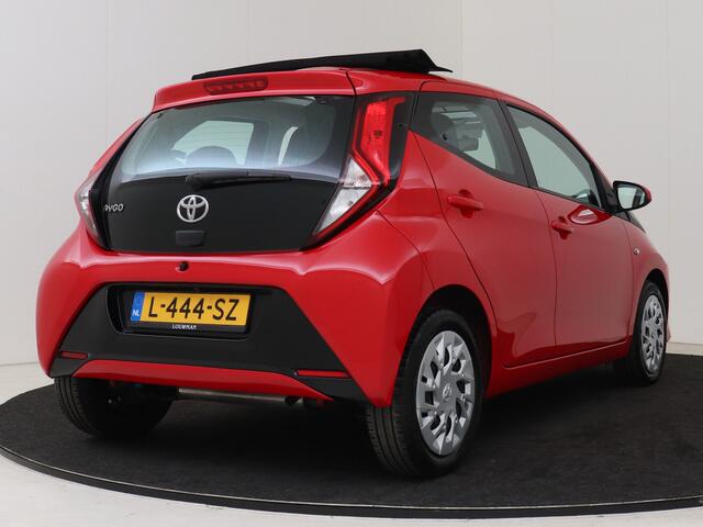 Toyota AYGO 1.0 VVT-i x-play cabrio I Apple Carplay/Android Auto I Cabriodak I Airco I 5 Deurs I Zuinig I USB I 1e Eigenaar I LOUWMAN Onderhouden I