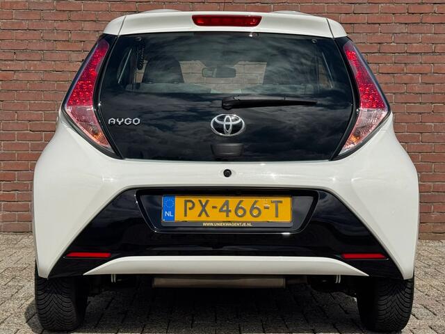 Toyota AYGO 1.0 VVT-i x-play AUTOMAAT | NL-AUTO! | CAMERA!