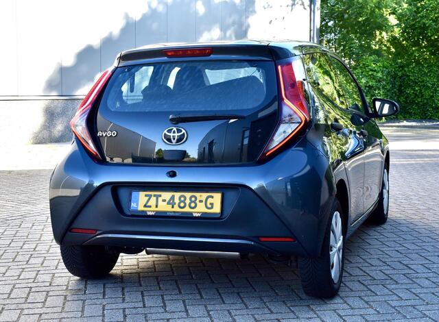 Toyota AYGO 1.0 VVT-i x-fun NL btw-auto / NAP 2019 in zeer nette staat met garantie