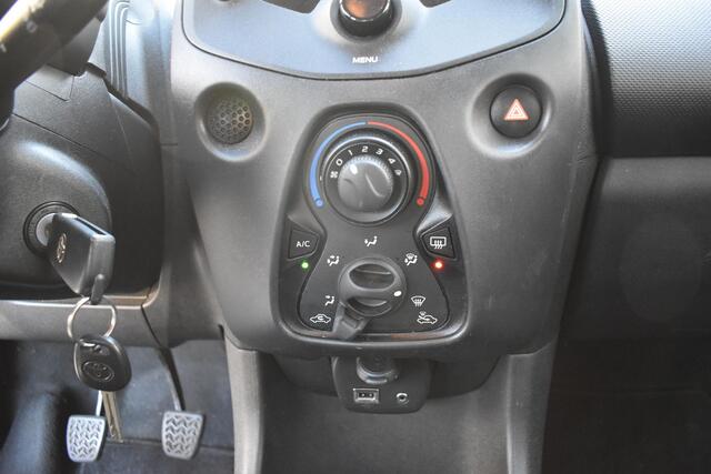 Toyota AYGO 1.0 VVT-i x-fun NL btw-auto / NAP 2019 in zeer nette staat met garantie