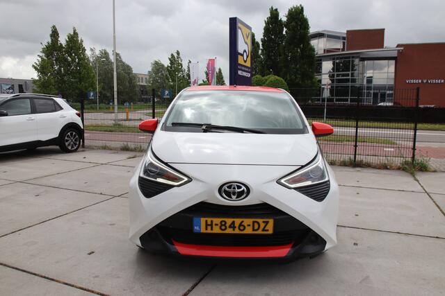Toyota AYGO 1.0 VVT-i x-play Sparco Carplay-Camera, NL auto, nieuwstaat!! Lente aanbieding!