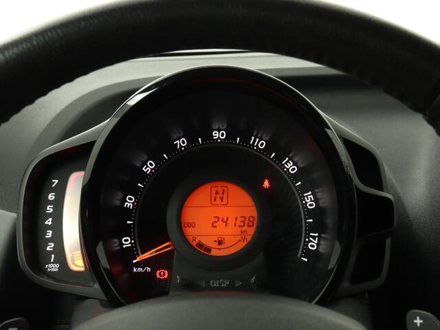 Toyota AYGO 5-deurs 1.0 VVT-i x-play met x-shift | Camera | Airco |