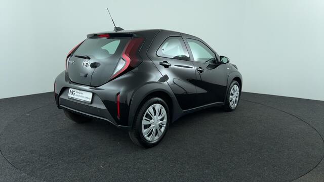Toyota AYGO X 1.0 VVT-i MT Play