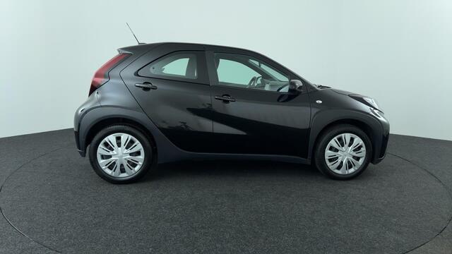 Toyota AYGO X 1.0 VVT-i MT Play
