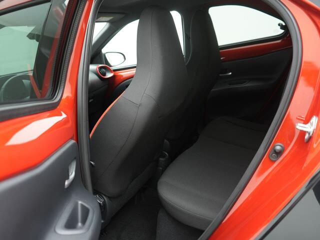 Toyota AYGO X 1.0 VVT-i S-CVT Pulse binnen 30-5