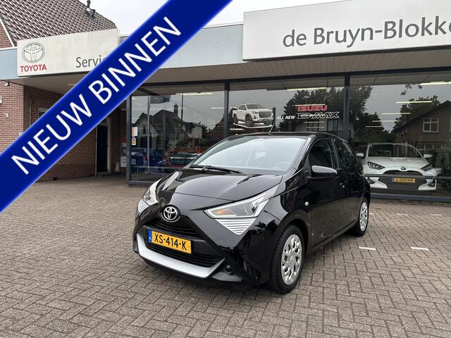 Toyota AYGO 1.0 VVT-i x-play origineel Nederlandse auto, goed onderhouden, Apple Carplay, Android Auto, Rijklaarprijs incl. garantie (10 jaars-programma) en Toyota pechhulppas