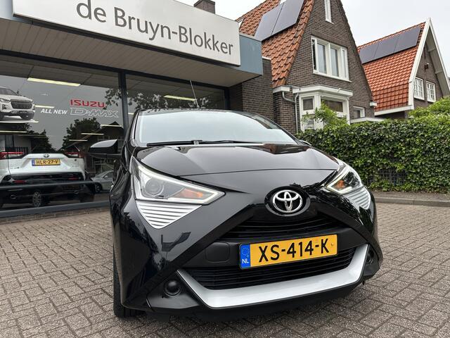 Toyota AYGO 1.0 VVT-i x-play origineel Nederlandse auto, goed onderhouden, Apple Carplay, Android Auto, Rijklaarprijs incl. garantie (10 jaars-programma) en Toyota pechhulppas