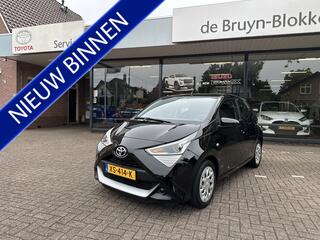 toyota-aygo-1.0-vvt-i-x-play-origin