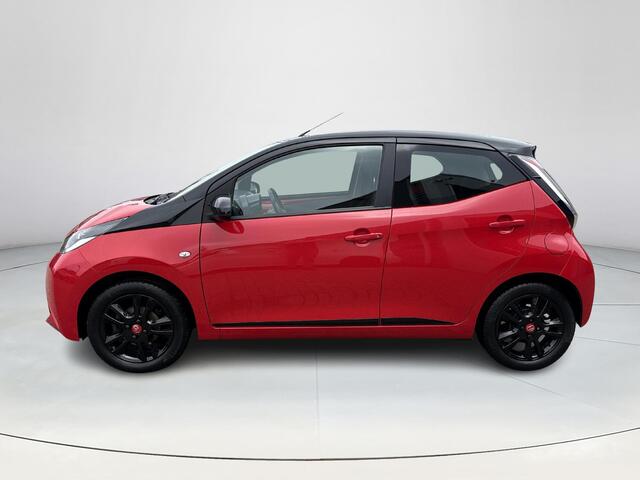 Toyota AYGO 1.0 VVT-i x-cite **LM VELGEN/ BEGRENZER/ 36 MAANDEN GARANTIE**