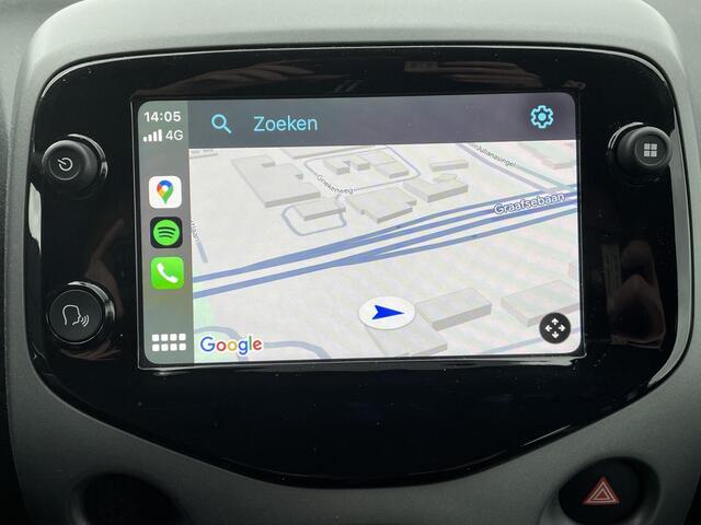 Toyota AYGO 1.0 VVT-i x-play **PARKEERCAMERA/ BEGRENZER/ APPLE CARPLAY/ 36 MAANDEN GARANTIE**