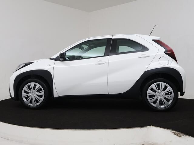 Toyota AYGO X 1.0 VVT-i MT Play | Trekhaak |