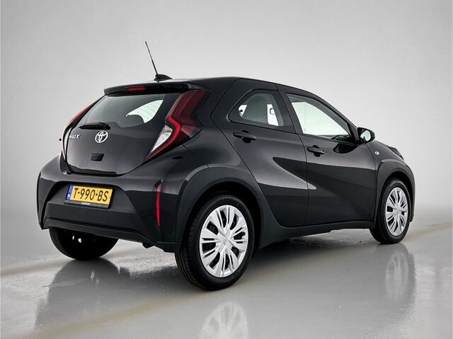 Toyota AYGO X 1.0 VVT-i MT Play Go