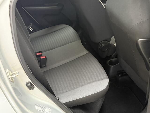 Toyota AYGO 1.0 VVT-i x-play/ Facelift!/ Apple + Android /Camera/ Airco/ Snelheids Lim./ Elek. pakket/ Media-Systee/ Multi. LEDER. Stuur/ Bluetooth/ LED Dagrijverl.