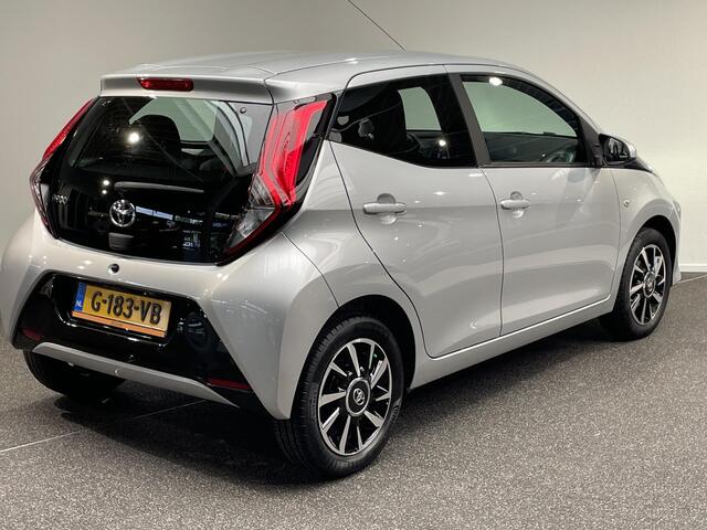 Toyota AYGO 1.0 VVT-i x-play Lichtmetalen velgen|Apple Carplay|Android Auto
