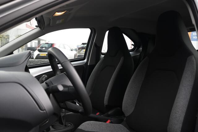Toyota AYGO X 1.0 VVT-i MT Play