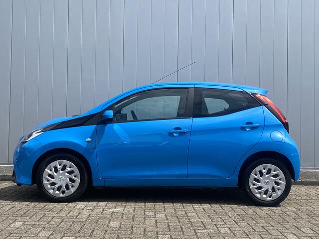 Toyota AYGO 1.0 VVT-i X-Play Automaat NL Auto Dealer Onderhouden 1e eigenaar Airco Camera