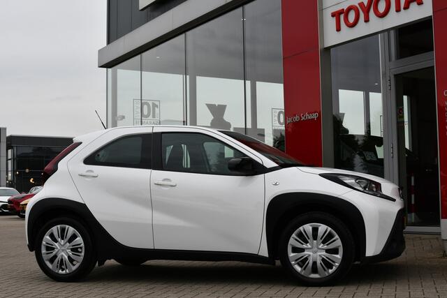 Toyota AYGO X 1.0 VVT-i S-CVT Play Automaat 72pk | Apple Carplay/Android Auto | Cruise control adaptief | BTW-auto |