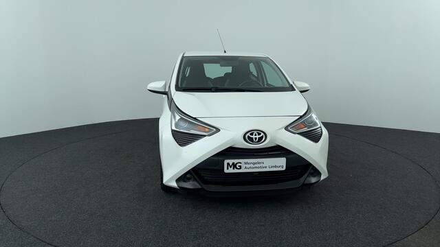Toyota AYGO 1.0 VVT-i x-play limited