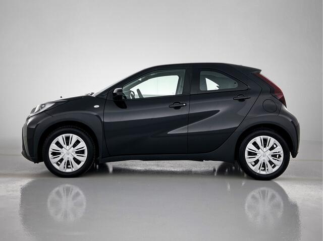 Toyota AYGO X 1.0 VVT-i S-CVT Play Go