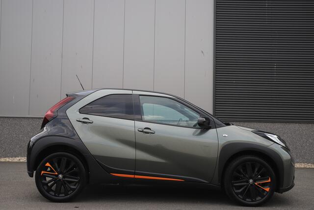 Toyota AYGO X 1.0 VVT-i S-CVT Automaat/Limited/Camera/LED/JBL-audio/18"