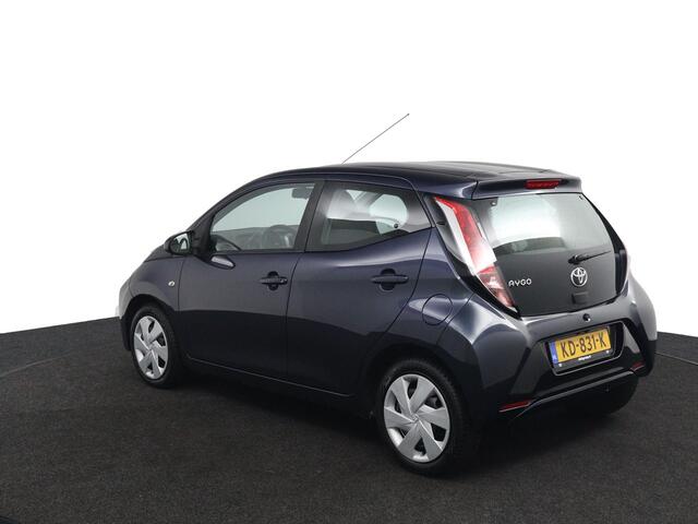 Toyota AYGO 1.0 VVT-i x-play | Parkeercamera | Airco | Bluetooth | 5-Deurs |