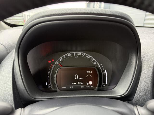 Toyota AYGO X 1.0 VVT-i MT Play Camera/Stoelwarm/Apple/Android 2e Pinksterdag open van 12uur tot 16uur