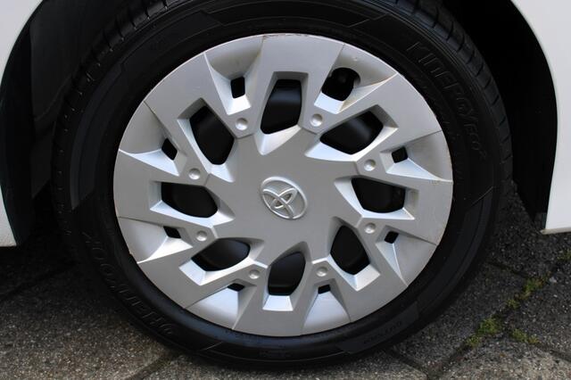 Toyota AYGO 1.0 VVT-i x-play