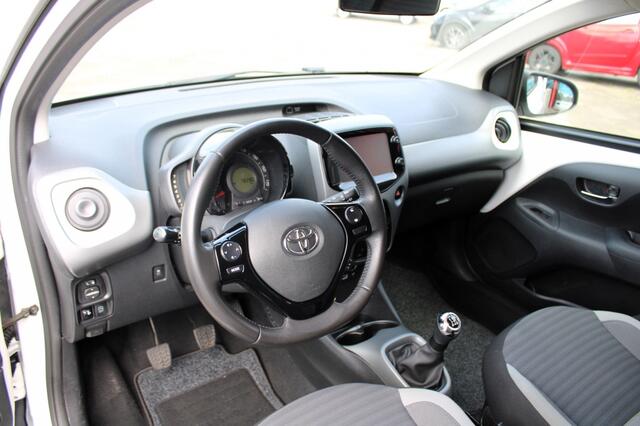 Toyota AYGO 1.0 VVT-i x-play