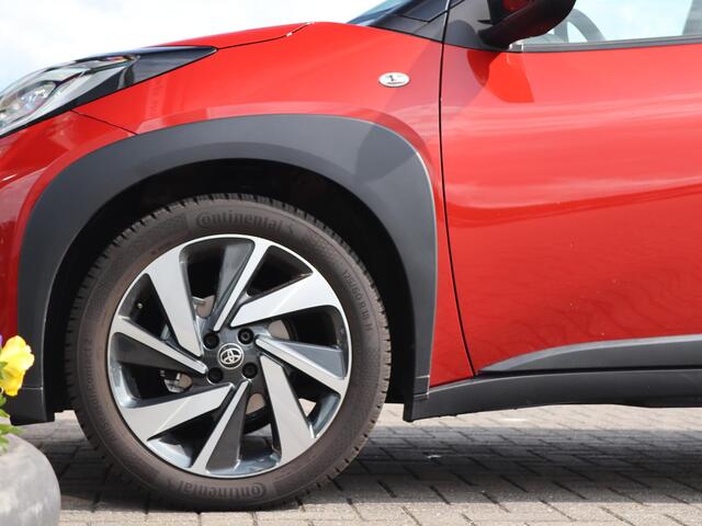 Toyota AYGO X 1.0 VVT-i S-CVT Envy | Navigatie | Camera | LED | Climatronic | Bluetooth | 18'' LM | Adaptive cruise |