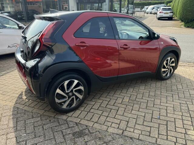 Toyota AYGO X 1.0 VVT-i S-CVT Play Bi-Color