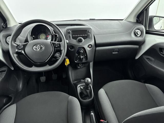 Toyota AYGO 1.0 VVT-i x-fun | 5-Drs | Airco | Bluetooth | NL-Auto |