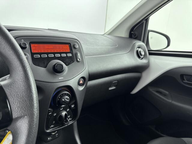 Toyota AYGO 1.0 VVT-i x-fun | 5-Drs | Airco | Bluetooth | NL-Auto |