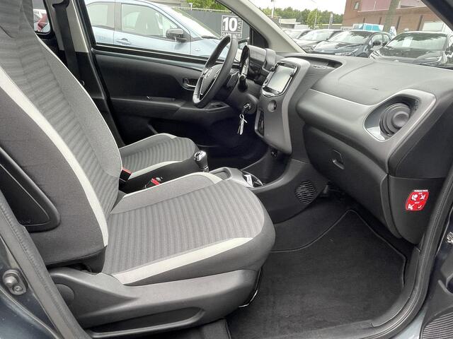 Toyota AYGO 1.0 VVT-i x-joy
