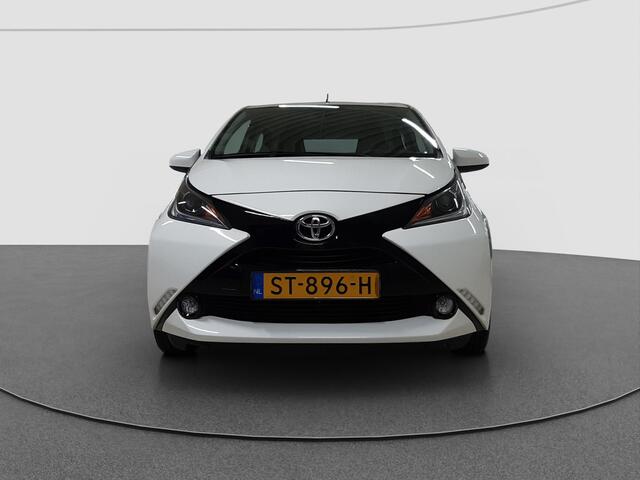 Toyota AYGO 1.0 VVT-i x-nav | Navigatie | Camera | Airco |