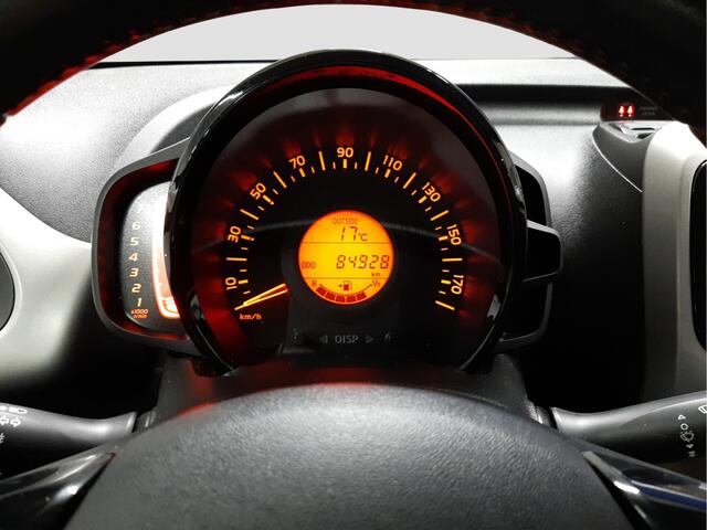 Toyota AYGO 1.0 VVT-i x-nav | Navigatie | Camera | Airco |
