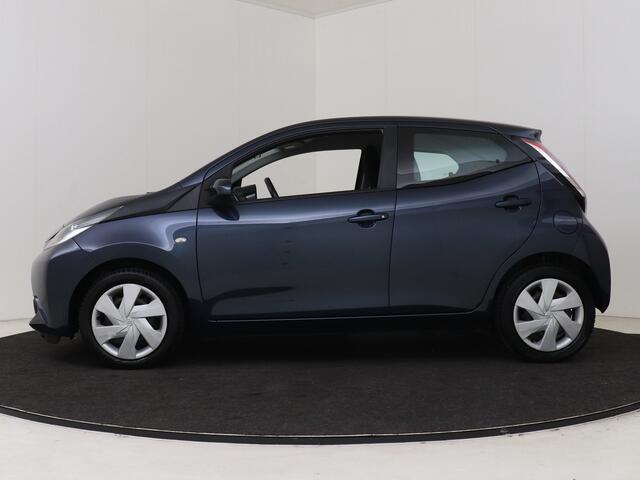 Toyota AYGO 1.0 VVT-i x-play Camera | Airconditioning