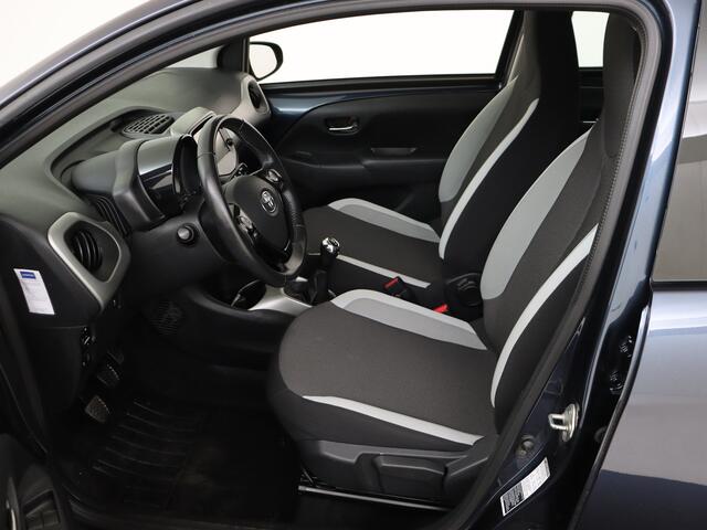 Toyota AYGO 1.0 VVT-i x-play Camera | Airconditioning