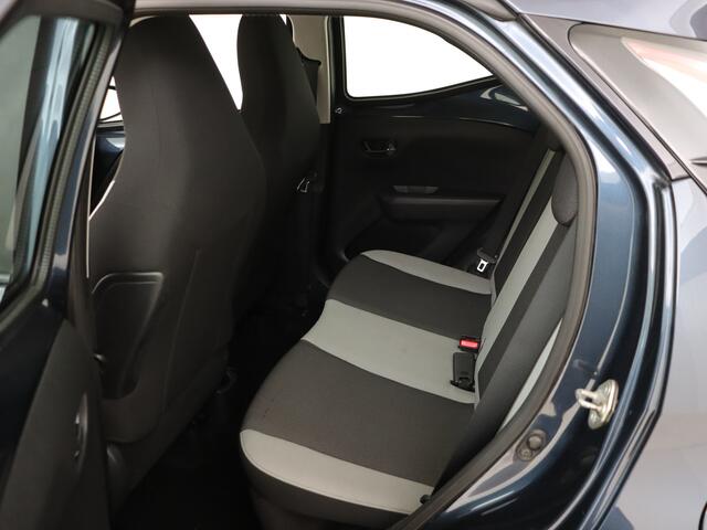 Toyota AYGO 1.0 VVT-i x-play Camera | Airconditioning