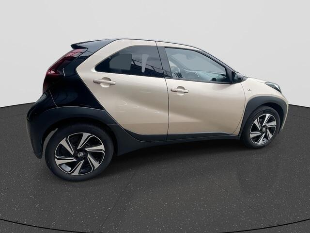 Toyota AYGO X 1.0 VVT-i S-CVT first