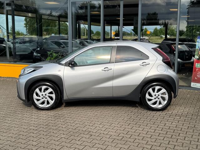 Toyota AYGO 1.0 VVT-I MT First Edition - camera