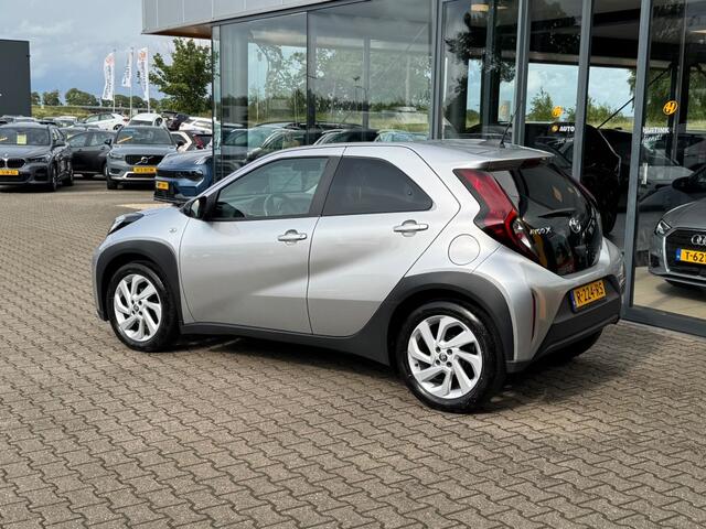 Toyota AYGO 1.0 VVT-I MT First Edition - camera