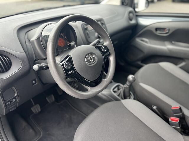 Toyota AYGO 1.0 VVT-i x-fun Airco all-season banden