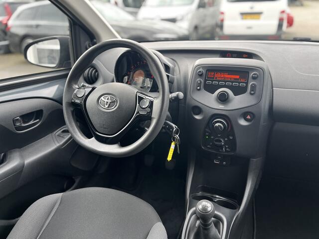 Toyota AYGO 1.0 VVT-i x-fun Airco all-season banden