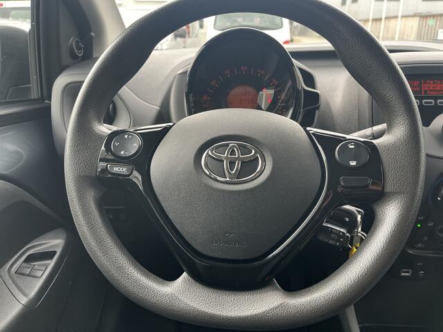 Toyota AYGO 1.0 VVT-i x-fun Airco all-season banden