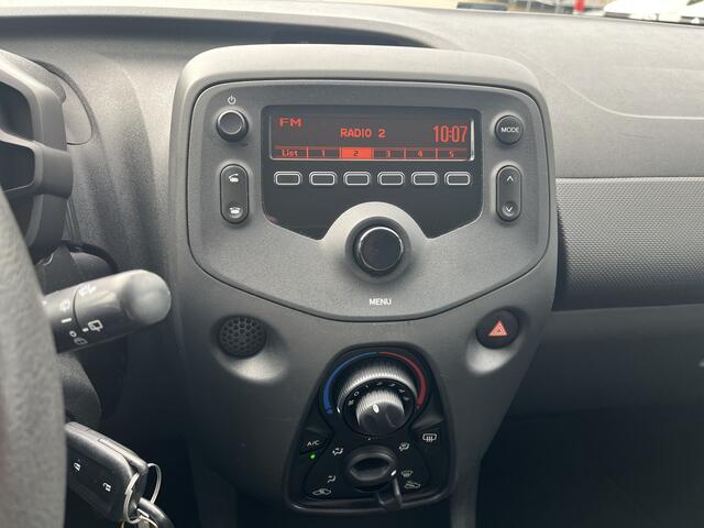 Toyota AYGO 1.0 VVT-i x-fun Airco all-season banden