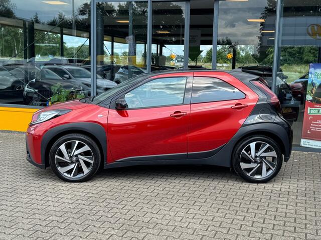 Toyota AYGO 1.0 VVT-i S-CVT Envy - camera - navi