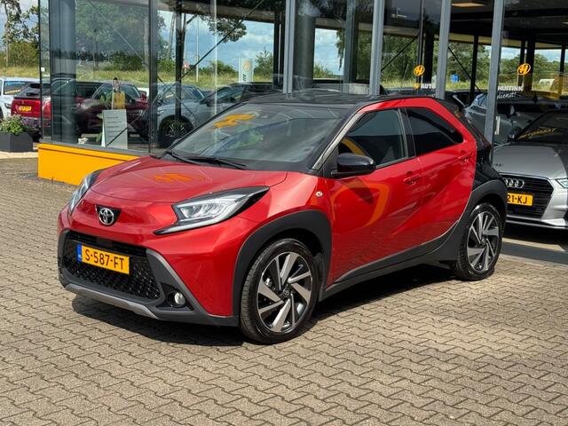 Toyota AYGO 1.0 VVT-i S-CVT Envy - camera - navi