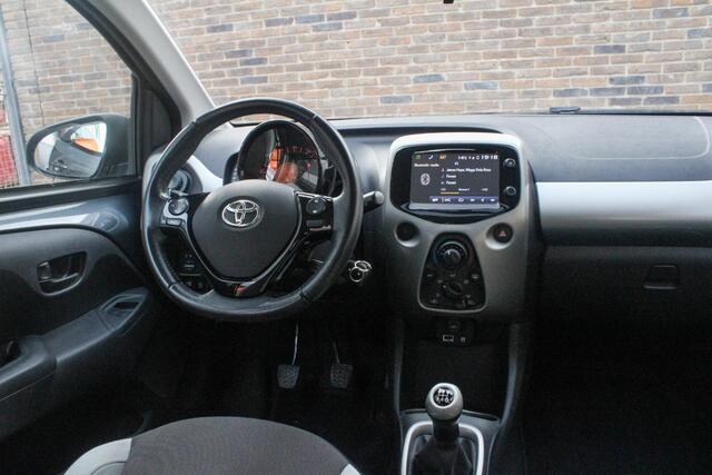Toyota AYGO 1.0 VVT-i x-play Camera | Scherm | NAP | BT | LIM