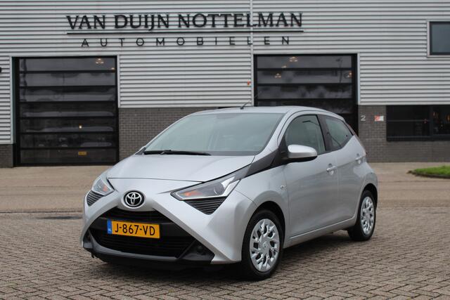 Toyota AYGO 1.0 VVT-i X-Play / Carplay / Camera / N.A.P.